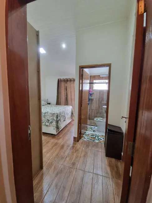 Foto 7 de Pousada com 8 quartos à venda, 150m2 em Sao Sebastiao - SP