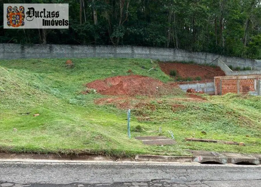 Foto 1 de Terreno / Lote à venda, 600m2 em Atibaia - SP