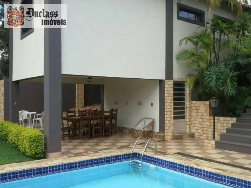Casa com 4 quartos à venda, 450m2 em Atibaia - SP - imagem 3 Foto 3 de Casa com 4 quartos à venda, 450m2 em Atibaia - SP