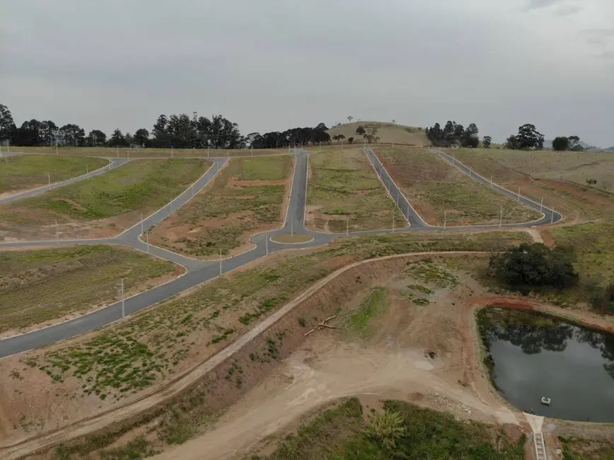 Foto 4 de Terreno / Lote à venda, 250m2 em Vargem - SP