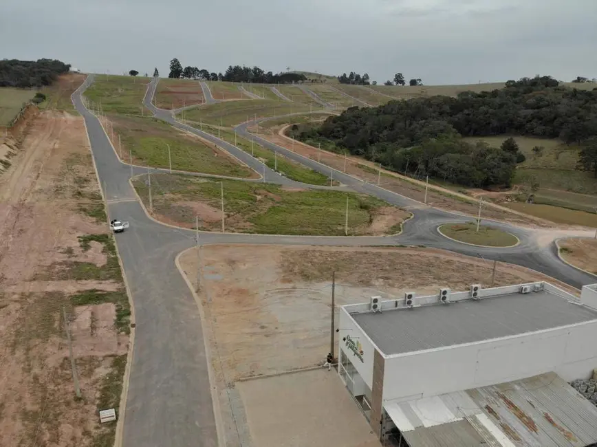 Foto 6 de Terreno / Lote à venda, 250m2 em Vargem - SP