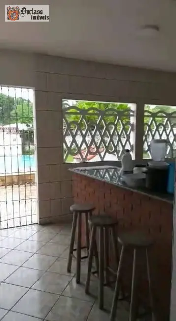 Casa com 2 quartos à venda, 156m2 em Itanhaem - SP - imagem 8 Foto 8 de Casa com 2 quartos à venda, 156m2 em Itanhaem - SP