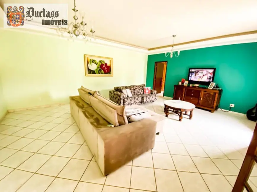 Chácara com 3 quartos à venda, 200m2 em Recanto dos Dourados, Campinas - SP - imagem 7 Foto 7 de Chácara com 3 quartos à venda, 200m2 em Recanto dos Dourados, Campinas - SP