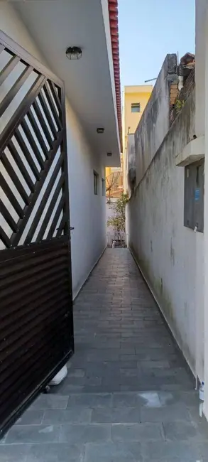 Casa com 3 quartos à venda, 175m2 em Sao Bernardo Do Campo - SP - imagem 2 Foto 2 de Casa com 3 quartos à venda, 175m2 em Sao Bernardo Do Campo - SP