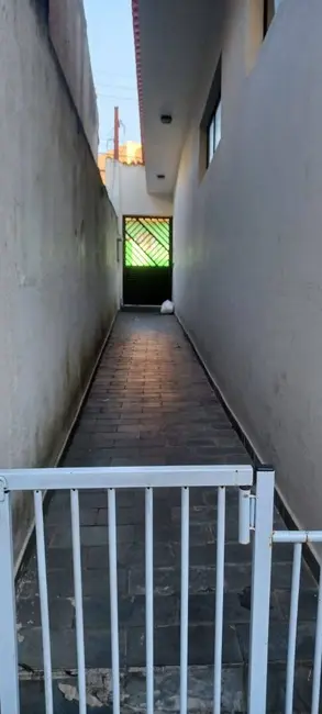 Casa com 3 quartos à venda, 175m2 em Sao Bernardo Do Campo - SP - imagem 3 Foto 3 de Casa com 3 quartos à venda, 175m2 em Sao Bernardo Do Campo - SP