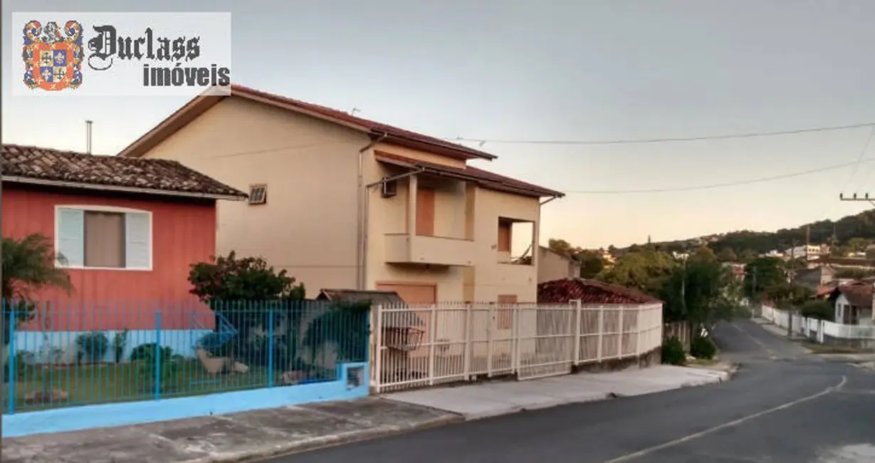 Foto 2 de Casa com 3 quartos à venda, 144m2 em Próspera, Criciuma - SC