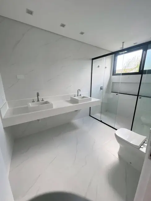 Casa com 4 quartos à venda, 400m2 em Parque Terra Nova II, Sao Bernardo Do Campo - SP - imagem 4 Foto 4 de Casa com 4 quartos à venda, 400m2 em Parque Terra Nova II, Sao Bernardo Do Campo - SP