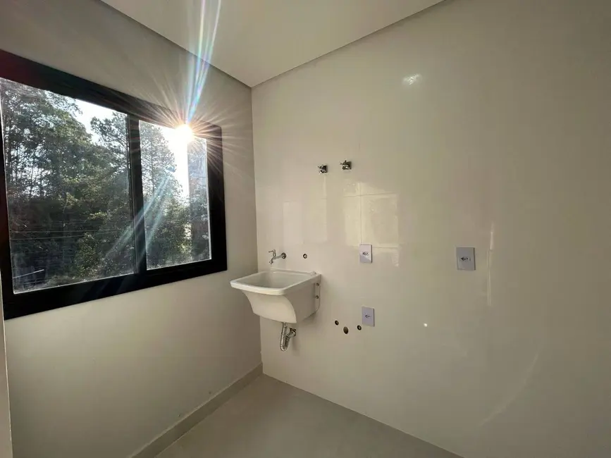 Sobrado com 3 quartos à venda, 230m2 em Sao Bernardo Do Campo - SP - imagem 5 Foto 5 de Sobrado com 3 quartos à venda, 230m2 em Sao Bernardo Do Campo - SP