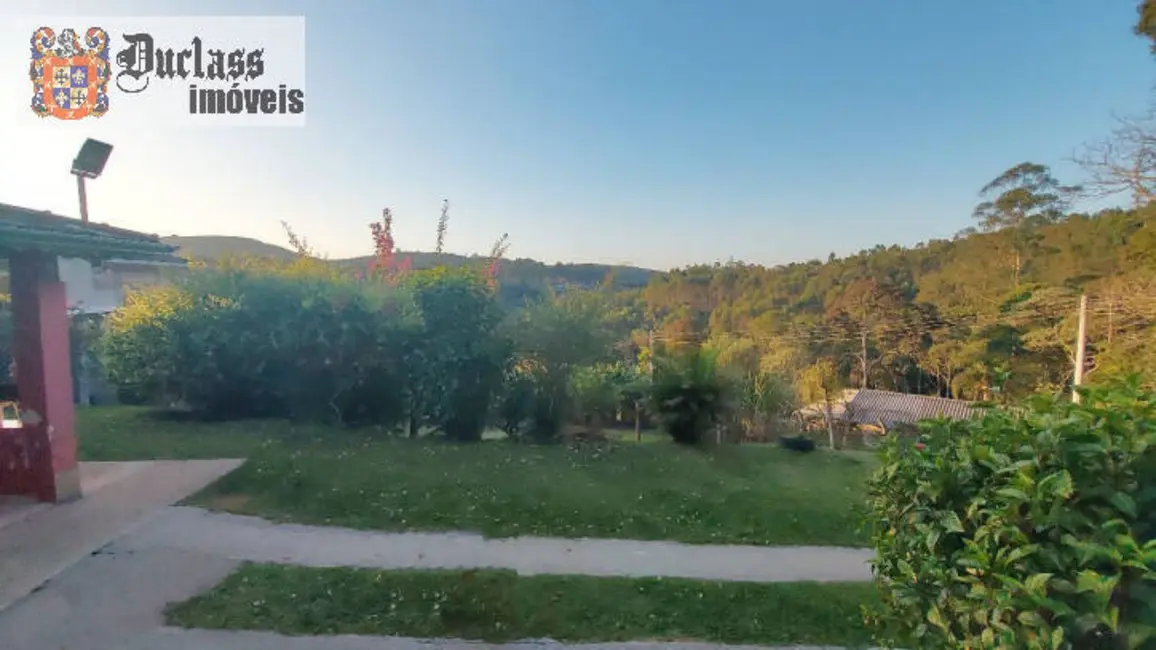 Chácara com 3 quartos à venda, 150m2 em Ibiuna - SP - imagem 4 Foto 4 de Chácara com 3 quartos à venda, 150m2 em Ibiuna - SP