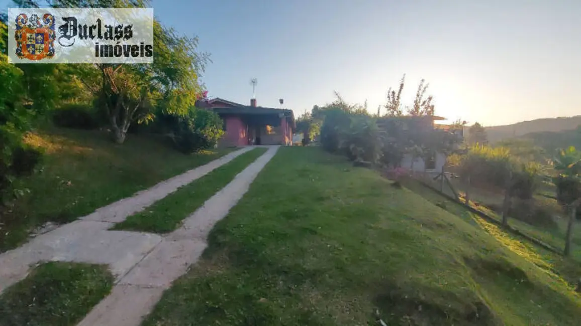 Chácara com 3 quartos à venda, 150m2 em Ibiuna - SP - imagem 5 Foto 5 de Chácara com 3 quartos à venda, 150m2 em Ibiuna - SP