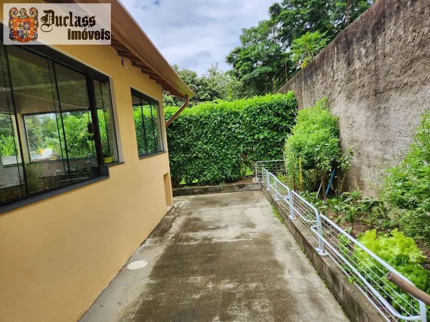 Chácara com 3 quartos à venda, 1704m2 em Vila Velha, Cacapava - SP - imagem 8 Foto 8 de Chácara com 3 quartos à venda, 1704m2 em Vila Velha, Cacapava - SP