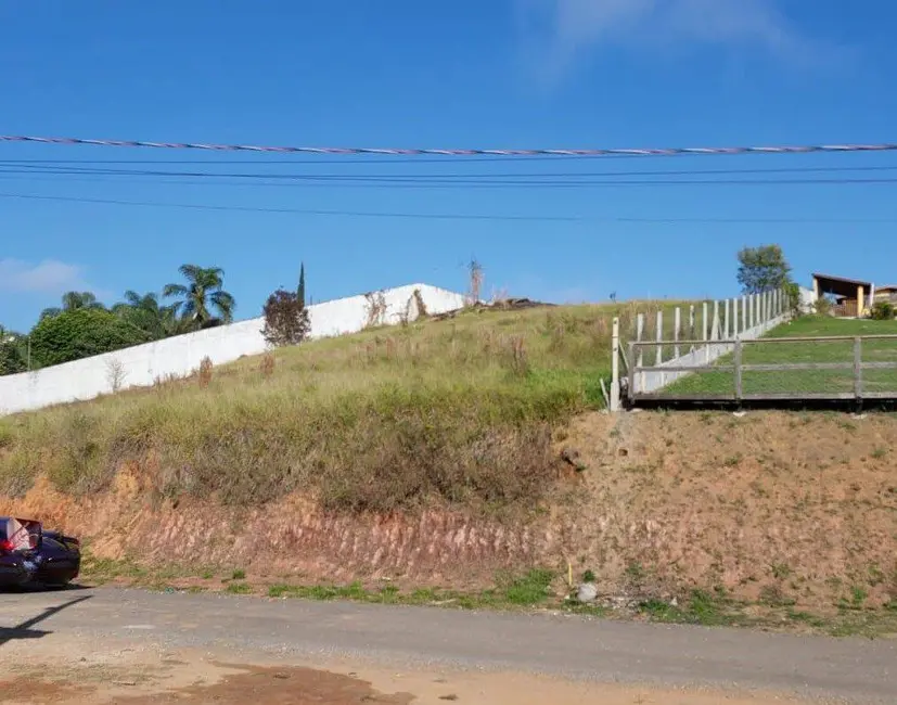 Foto 1 de Terreno / Lote à venda, 1758m2 em Igarata - SP