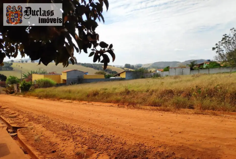 Foto 1 de Terreno / Lote à venda, 3000m2 em Tuiuti - SP
