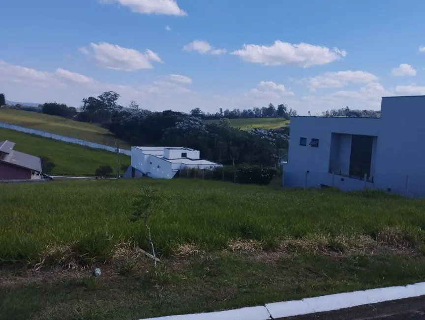 Foto 2 de Terreno / Lote à venda, 600m2 em Curitibanos, Braganca Paulista - SP