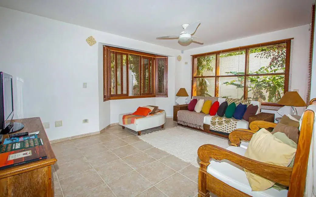 Sobrado com 4 quartos à venda, 216m2 em Ilhabela - SP - imagem 7 Foto 7 de Sobrado com 4 quartos à venda, 216m2 em Ilhabela - SP