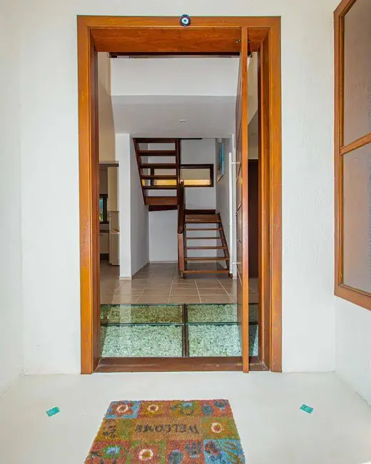 Sobrado com 4 quartos à venda, 216m2 em Ilhabela - SP - imagem 6 Foto 6 de Sobrado com 4 quartos à venda, 216m2 em Ilhabela - SP