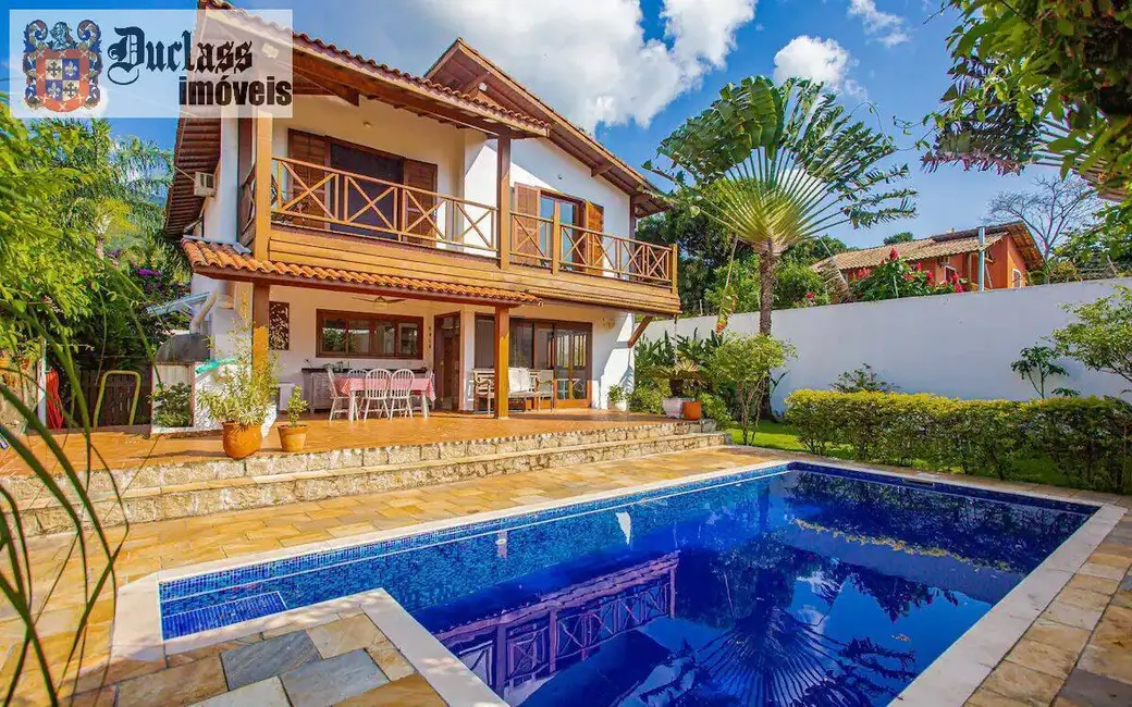Foto 1 de Sobrado com 4 quartos à venda, 216m2 em Ilhabela - SP