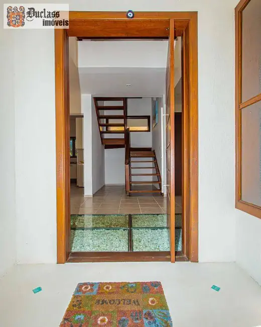 Foto 6 de Sobrado com 4 quartos à venda, 216m2 em Ilhabela - SP