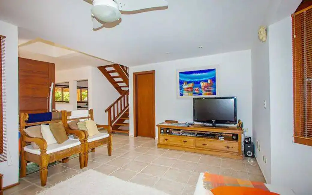 Sobrado com 4 quartos à venda, 216m2 em Ilhabela - SP - imagem 8 Foto 8 de Sobrado com 4 quartos à venda, 216m2 em Ilhabela - SP