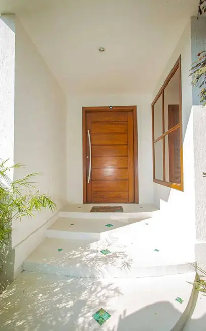 Sobrado com 4 quartos à venda, 216m2 em Ilhabela - SP - imagem 5 Foto 5 de Sobrado com 4 quartos à venda, 216m2 em Ilhabela - SP