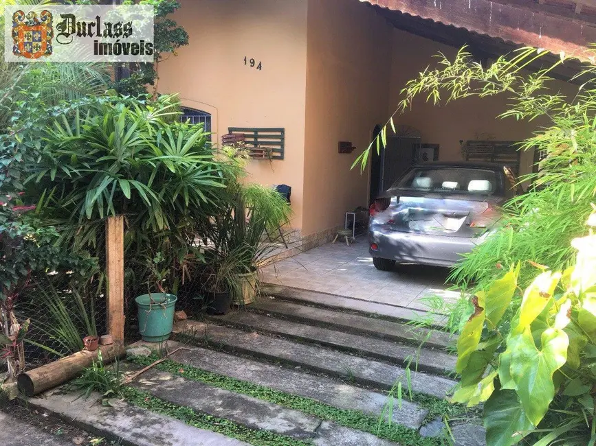 Foto 2 de Casa com 3 quartos à venda, 180m2 em Praia Grande - SP