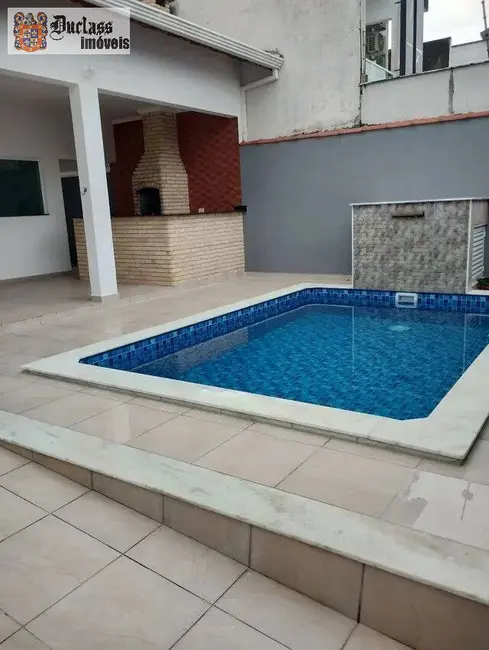 Foto 1 de Casa com 3 quartos à venda, 140m2 em Centro, Peruibe - SP
