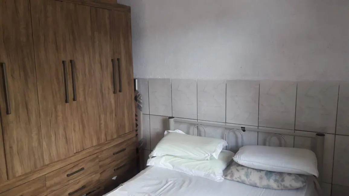 Foto 2 de Casa com 4 quartos à venda, 250m2 em Mongagua - SP