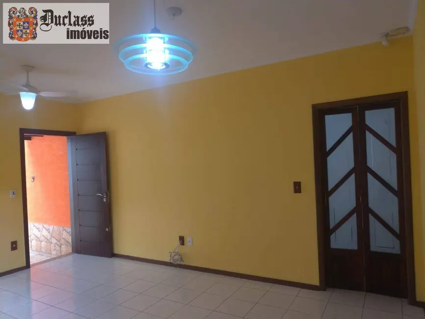 Casa com 2 quartos à venda, 147m2 em Jardim do Lago, Atibaia - SP - imagem 3 Foto 3 de Casa com 2 quartos à venda, 147m2 em Jardim do Lago, Atibaia - SP