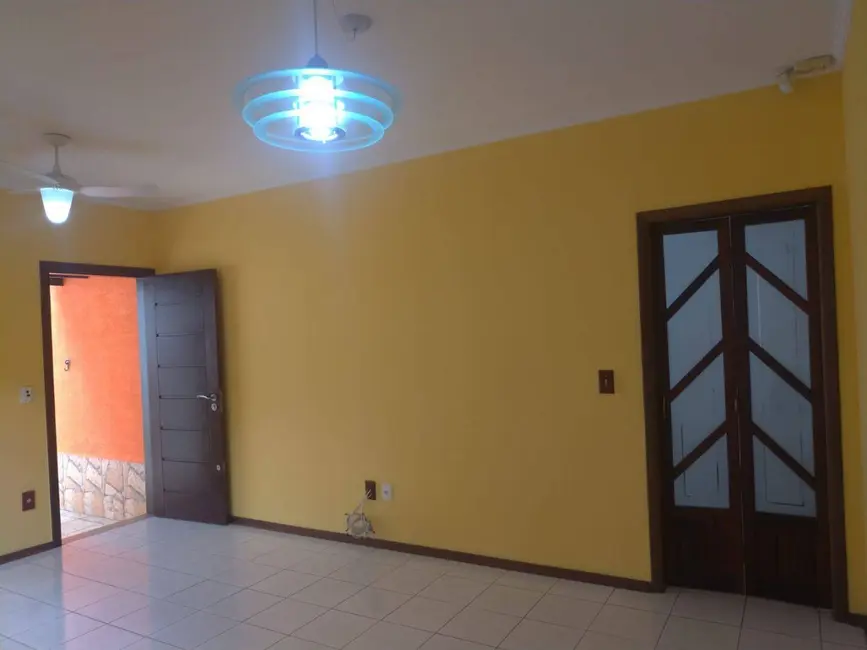 Foto 3 de Casa com 2 quartos à venda, 147m2 em Jardim do Lago, Atibaia - SP