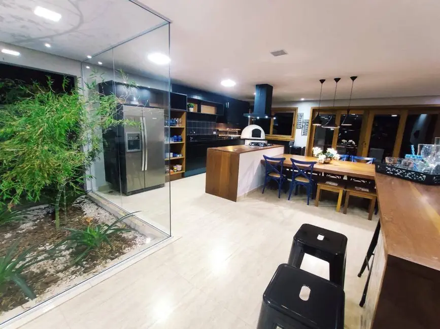 Foto 5 de Sobrado com 3 quartos à venda, 800m2 em Esmeralda Park (Caucaia do Alto), Cotia - SP