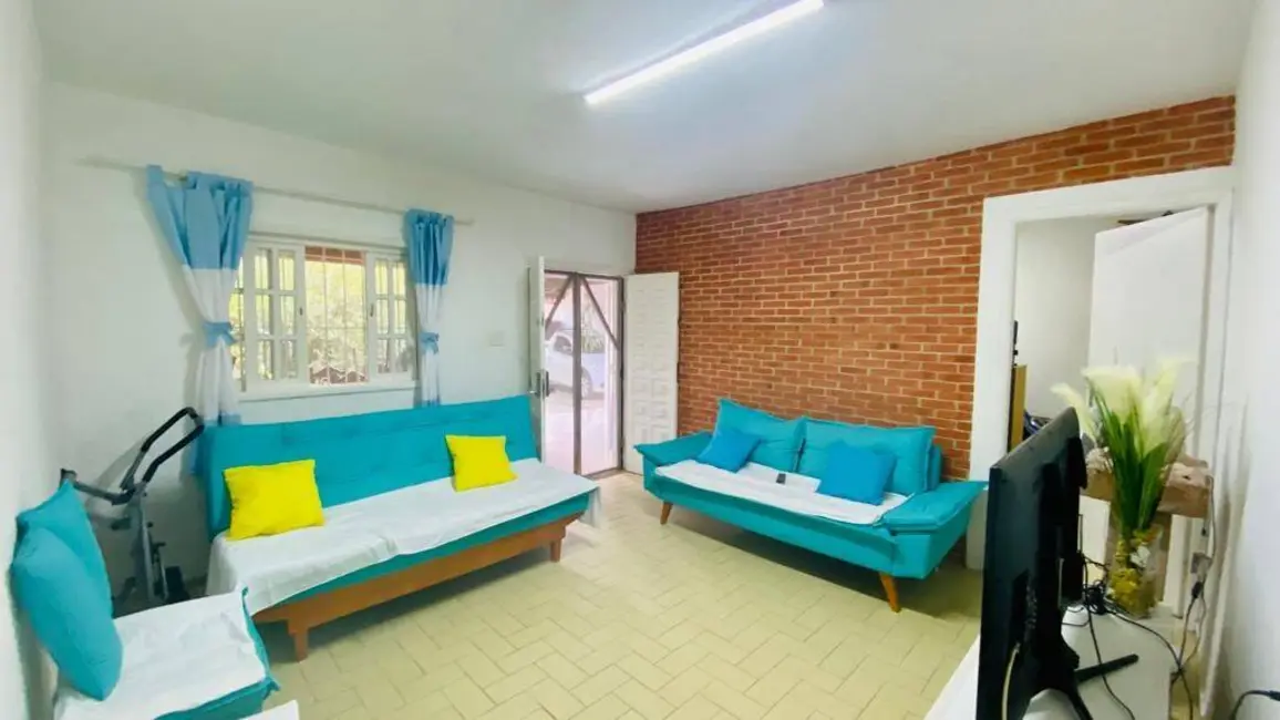 Foto 1 de Casa com 4 quartos à venda, 230m2 em Ubatuba - SP