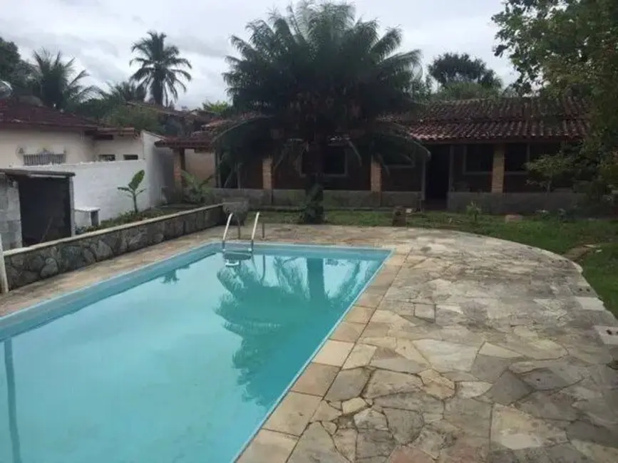 Foto 1 de Casa com 8 quartos à venda, 450m2 em Caraguatatuba - SP