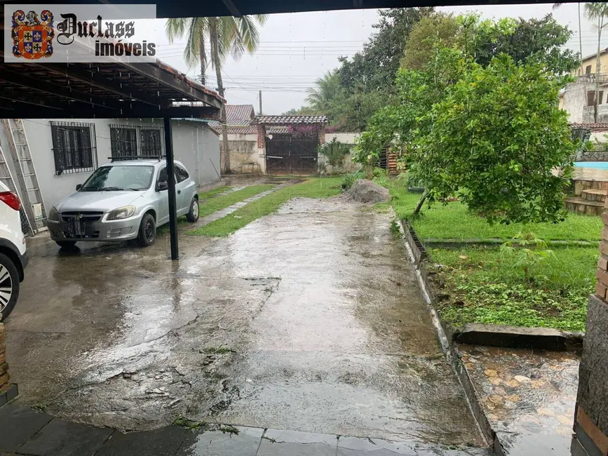 Foto 8 de Casa com 8 quartos à venda, 450m2 em Caraguatatuba - SP
