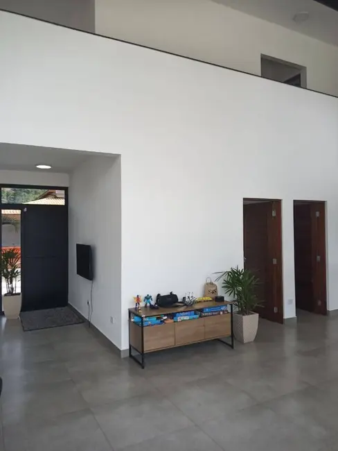 Foto 6 de Sobrado com 4 quartos à venda, 360m2 em Ubatuba - SP