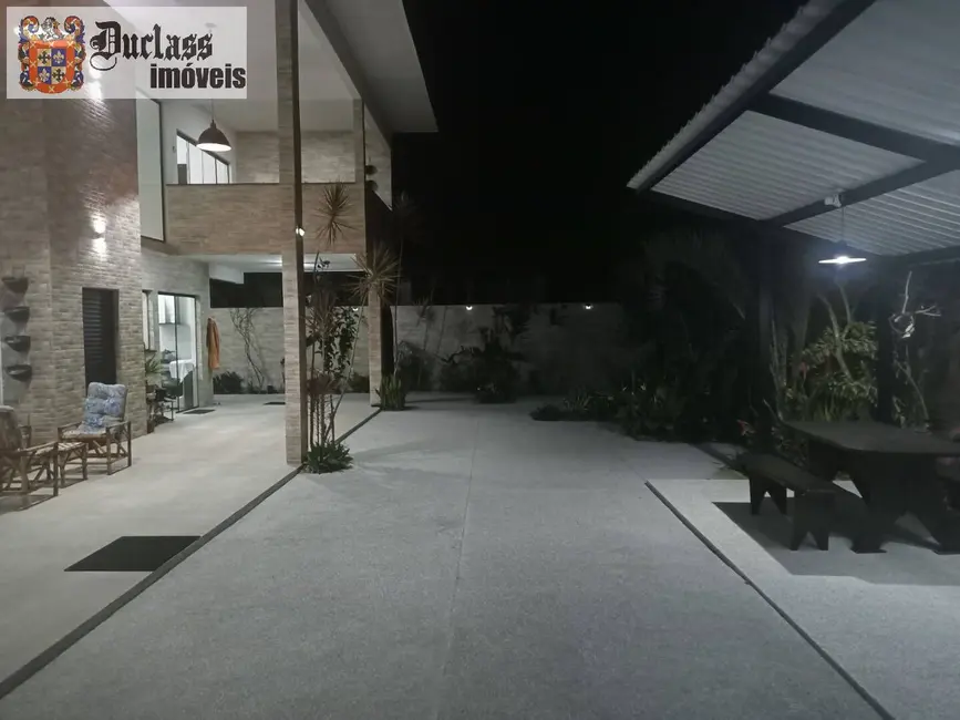 Sobrado com 4 quartos à venda, 360m2 em Ubatuba - SP - imagem 7 Foto 7 de Sobrado com 4 quartos à venda, 360m2 em Ubatuba - SP