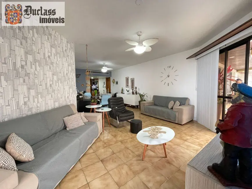 Apartamento com 3 quartos à venda, 177m2 em Barra Funda, Guaruja - SP - imagem 6 Foto 6 de Apartamento com 3 quartos à venda, 177m2 em Barra Funda, Guaruja - SP