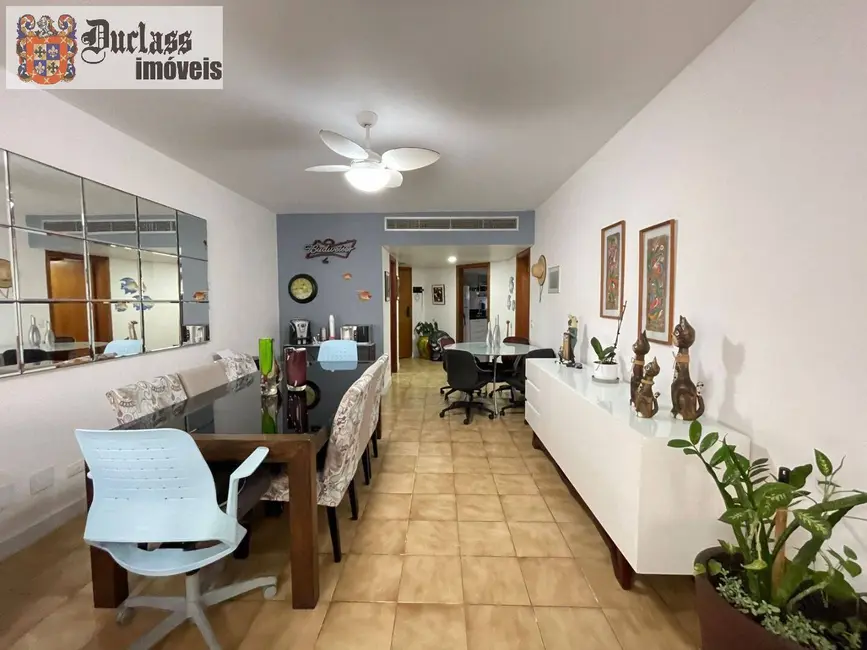 Apartamento com 3 quartos à venda, 177m2 em Barra Funda, Guaruja - SP - imagem 5 Foto 5 de Apartamento com 3 quartos à venda, 177m2 em Barra Funda, Guaruja - SP