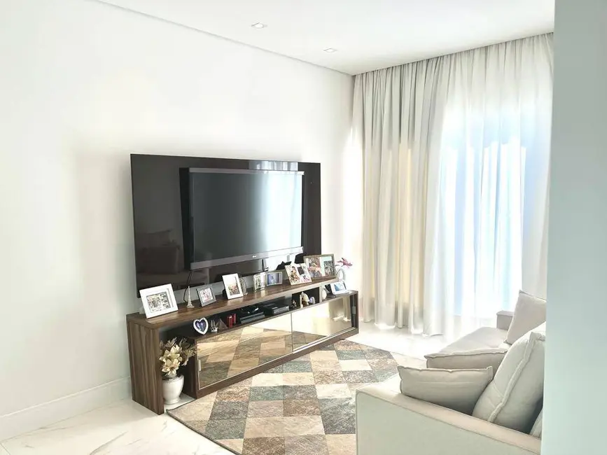 Foto 7 de Sobrado com 3 quartos à venda, 242m2 em Jardins Di Roma, Indaiatuba - SP