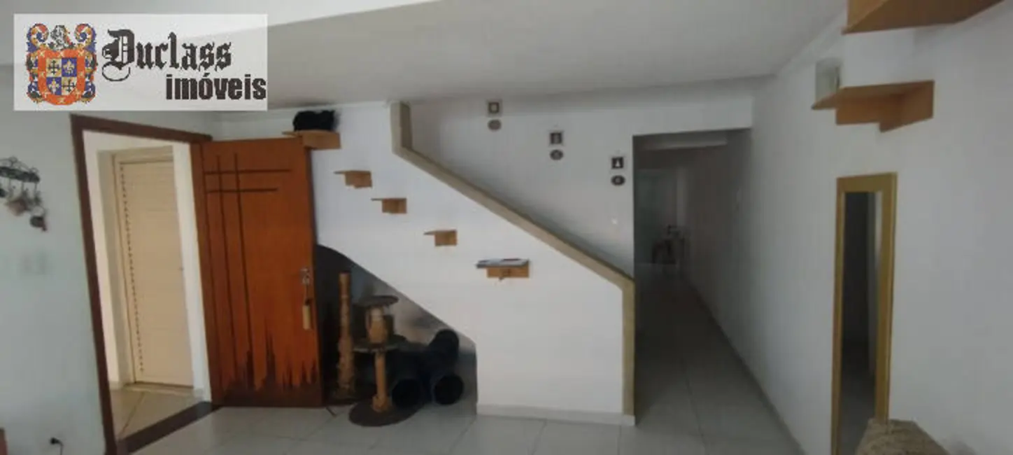 Foto 7 de Sobrado com 4 quartos à venda, 131m2 em Centro, Taubate - SP