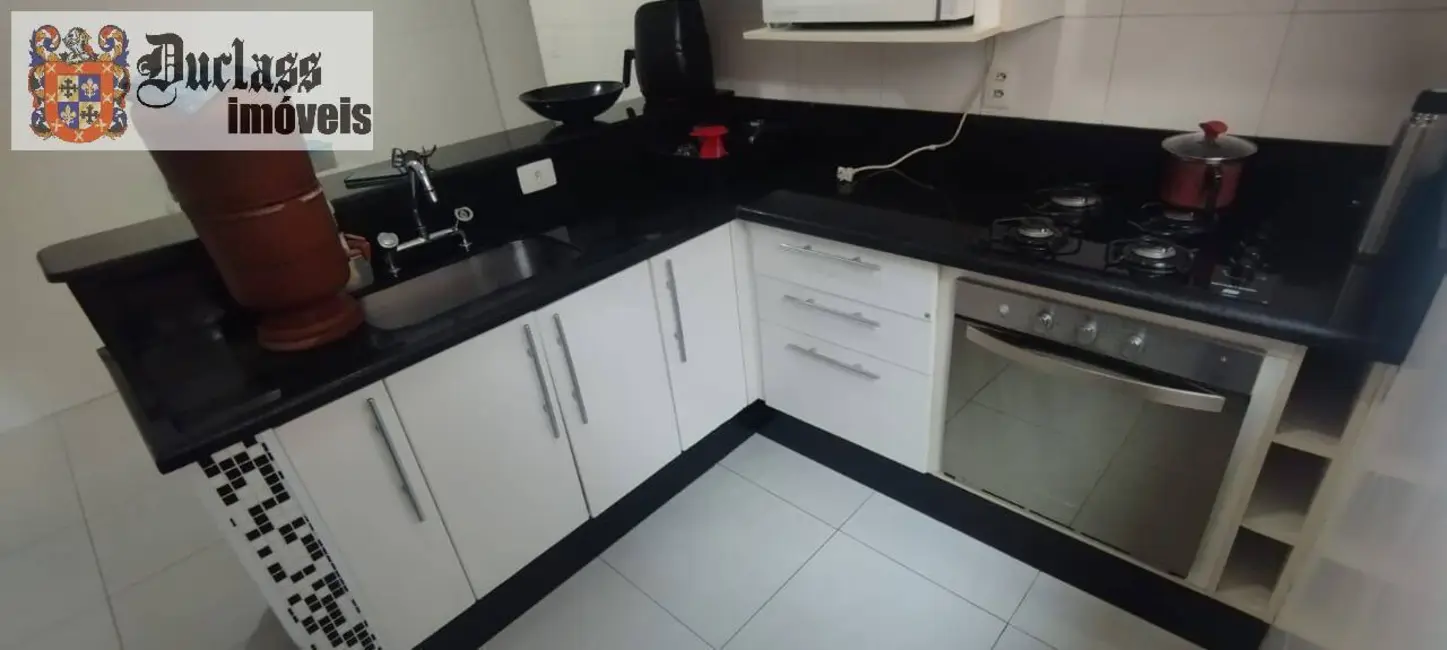 Sobrado com 4 quartos à venda, 132m2 em Centro, Taubate - SP - imagem 8 Foto 8 de Sobrado com 4 quartos à venda, 132m2 em Centro, Taubate - SP
