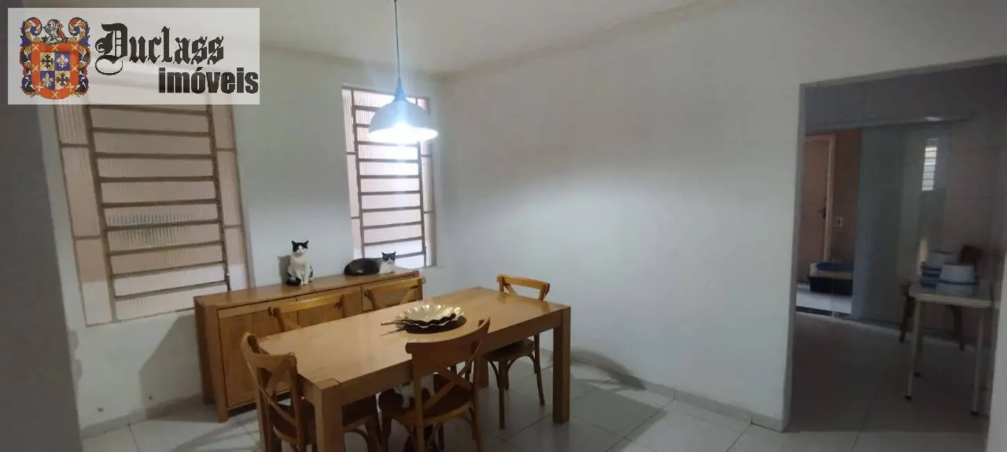 Sobrado com 4 quartos à venda, 132m2 em Centro, Taubate - SP - imagem 5 Foto 5 de Sobrado com 4 quartos à venda, 132m2 em Centro, Taubate - SP