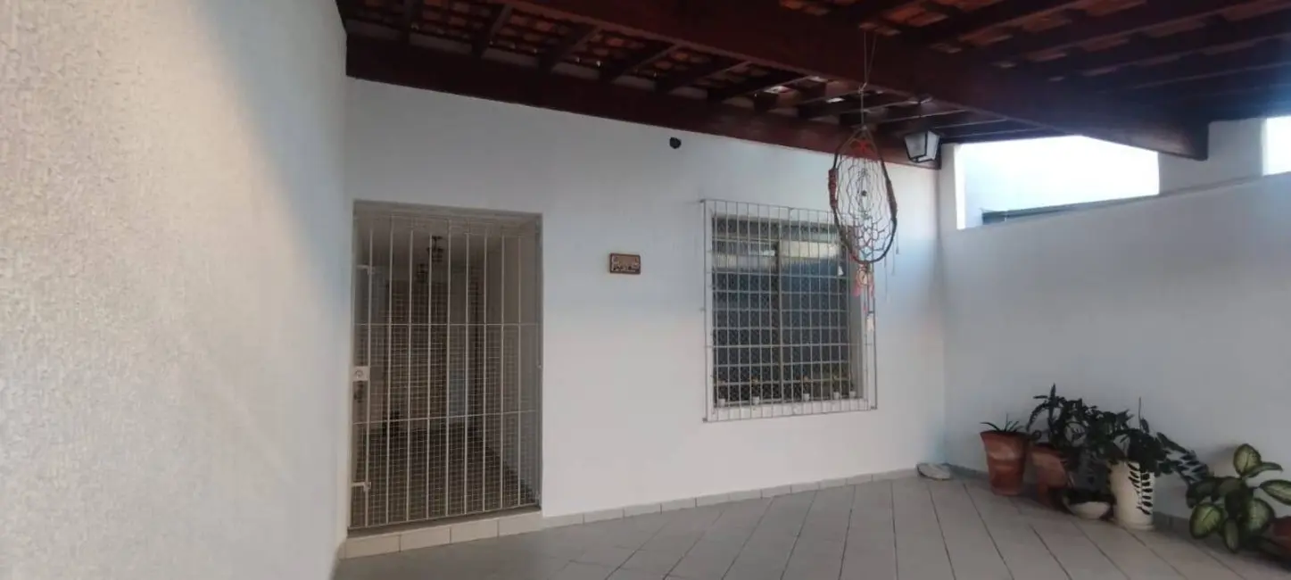 Foto 2 de Sobrado com 4 quartos à venda, 132m2 em Centro, Taubate - SP