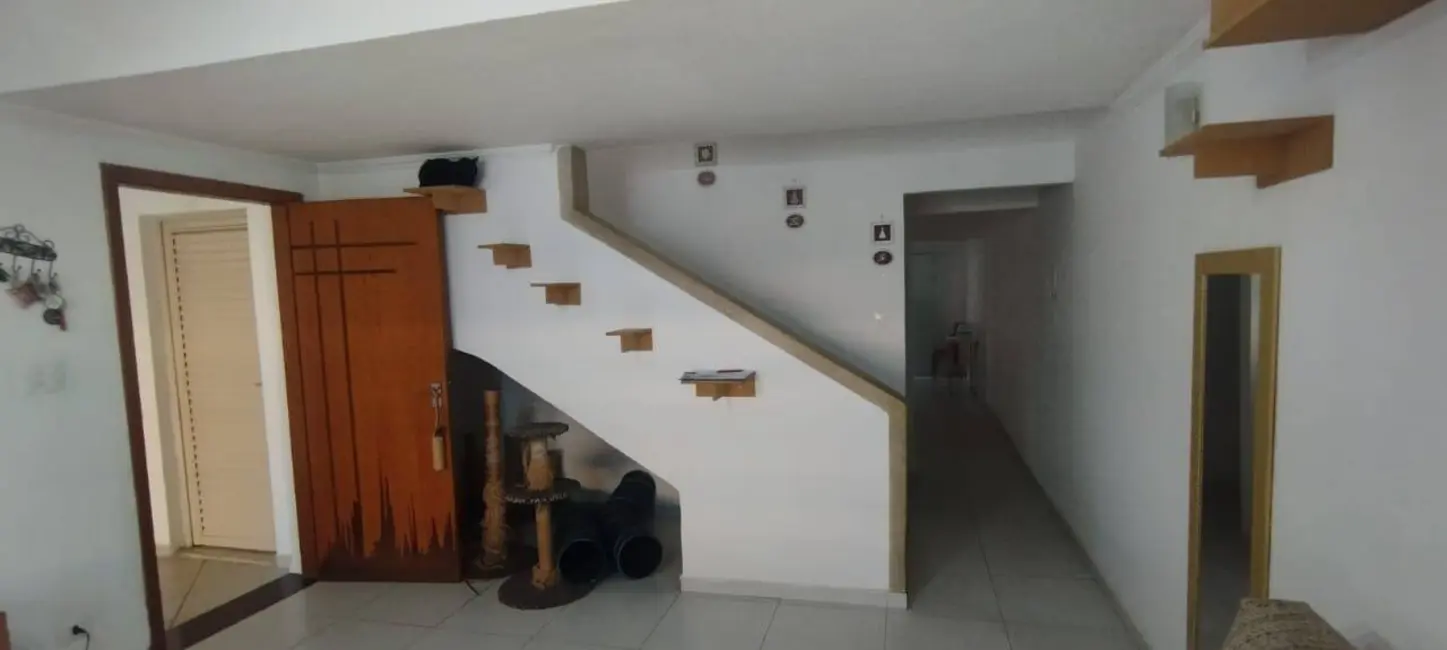 Foto 7 de Sobrado com 4 quartos à venda, 132m2 em Centro, Taubate - SP