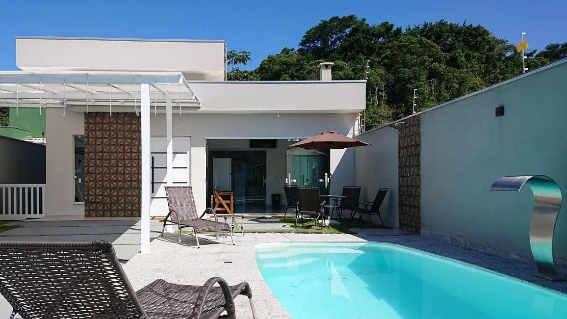 Foto 2 de Casa com 3 quartos à venda, 107m2 em Massaguaçu, Caraguatatuba - SP