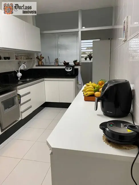 Apartamento com 3 quartos à venda, 154m2 em Peruibe - SP - imagem 8 Foto 8 de Apartamento com 3 quartos à venda, 154m2 em Peruibe - SP