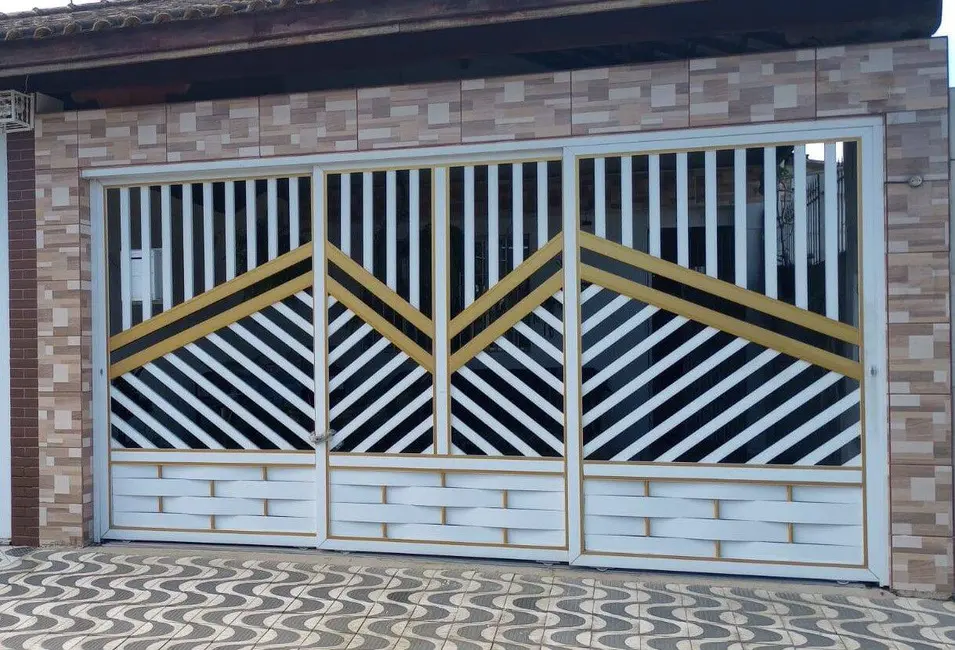 Foto 1 de Casa com 2 quartos à venda, 65m2 em Praia Grande - SP