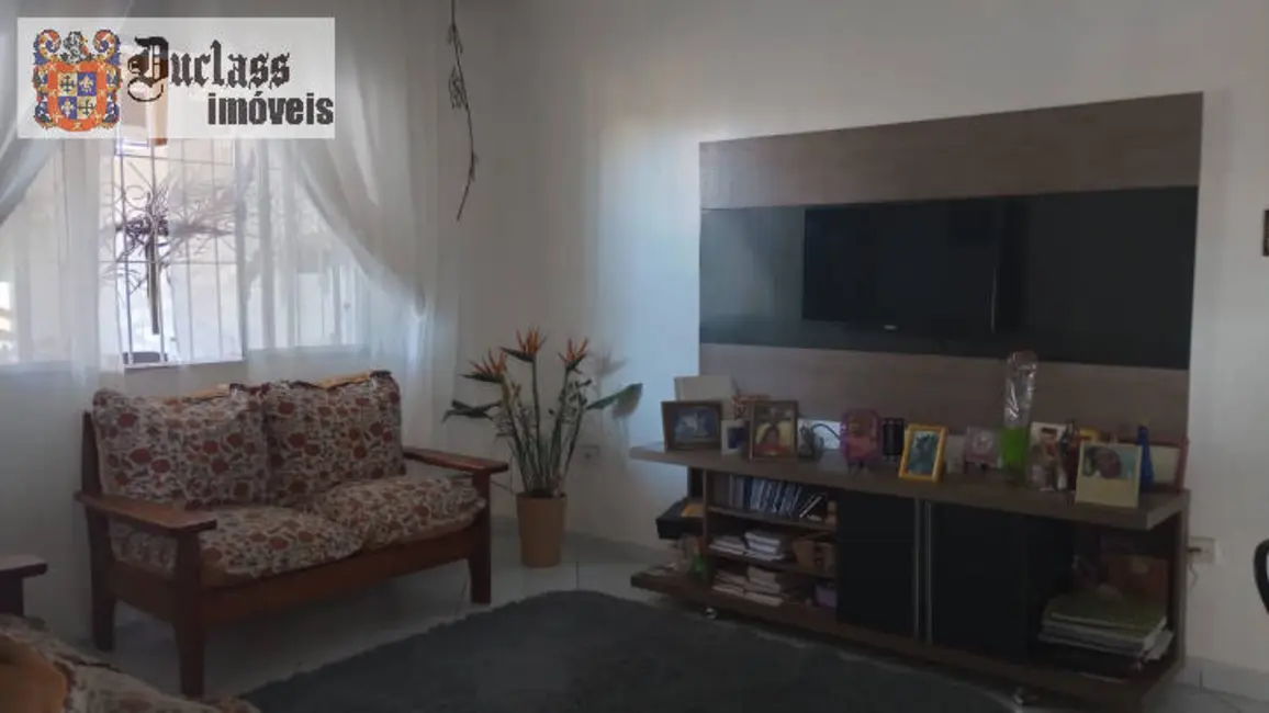 Casa com 2 quartos à venda, 64m2 em Praia Grande - SP - imagem 3 Foto 3 de Casa com 2 quartos à venda, 64m2 em Praia Grande - SP