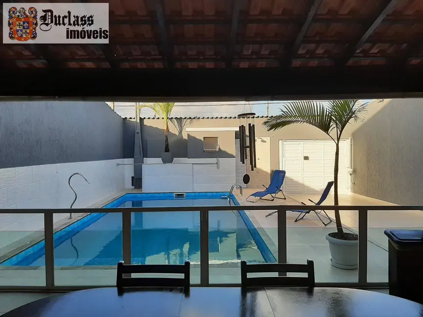 Sobrado com 5 quartos à venda, 340m2 em Itanhaem - SP - imagem 9 Foto 9 de Sobrado com 5 quartos à venda, 340m2 em Itanhaem - SP