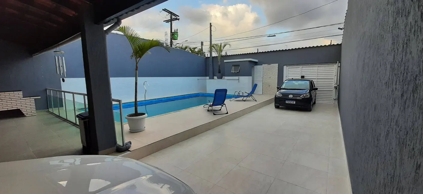 Foto 7 de Sobrado com 5 quartos à venda, 340m2 em Itanhaem - SP