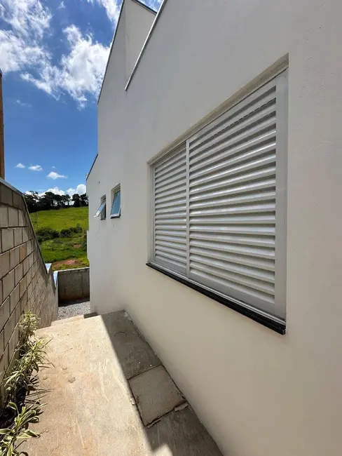 Casa com 3 quartos à venda, 90m2 em Extrema - MG - imagem 8 Foto 8 de Casa com 3 quartos à venda, 90m2 em Extrema - MG